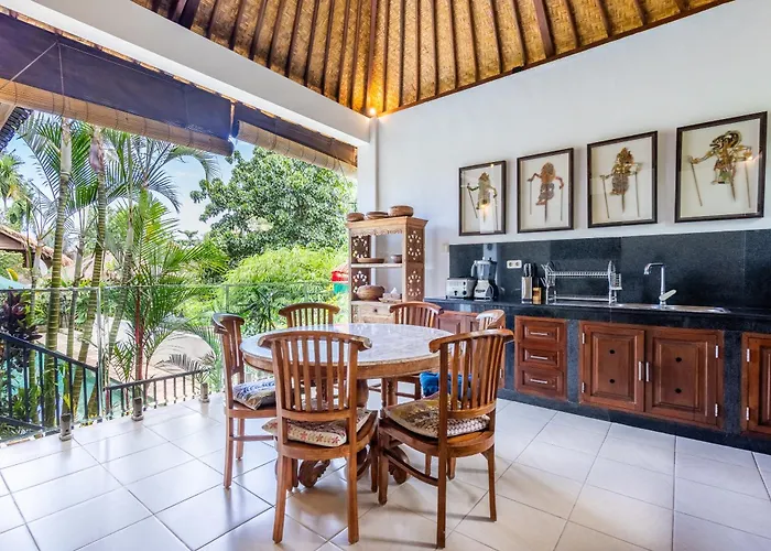 Indah - 3 Bedrooms, 3 Bathrooms Ubud (Bali)